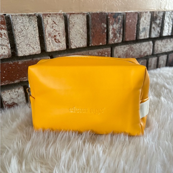 Colorful Women's Clutch Set - Picture 2 of 16